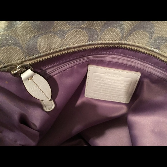 Purse - Picture 2 of 2